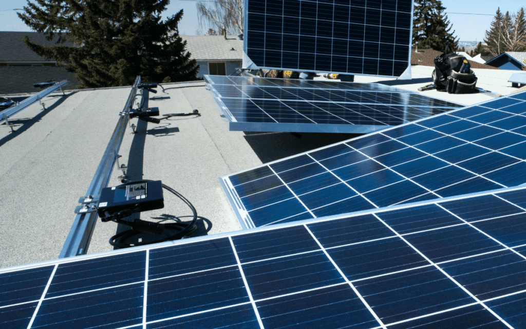 Sistema fotovoltaico de energía solar en Madrid en cubierta industrial